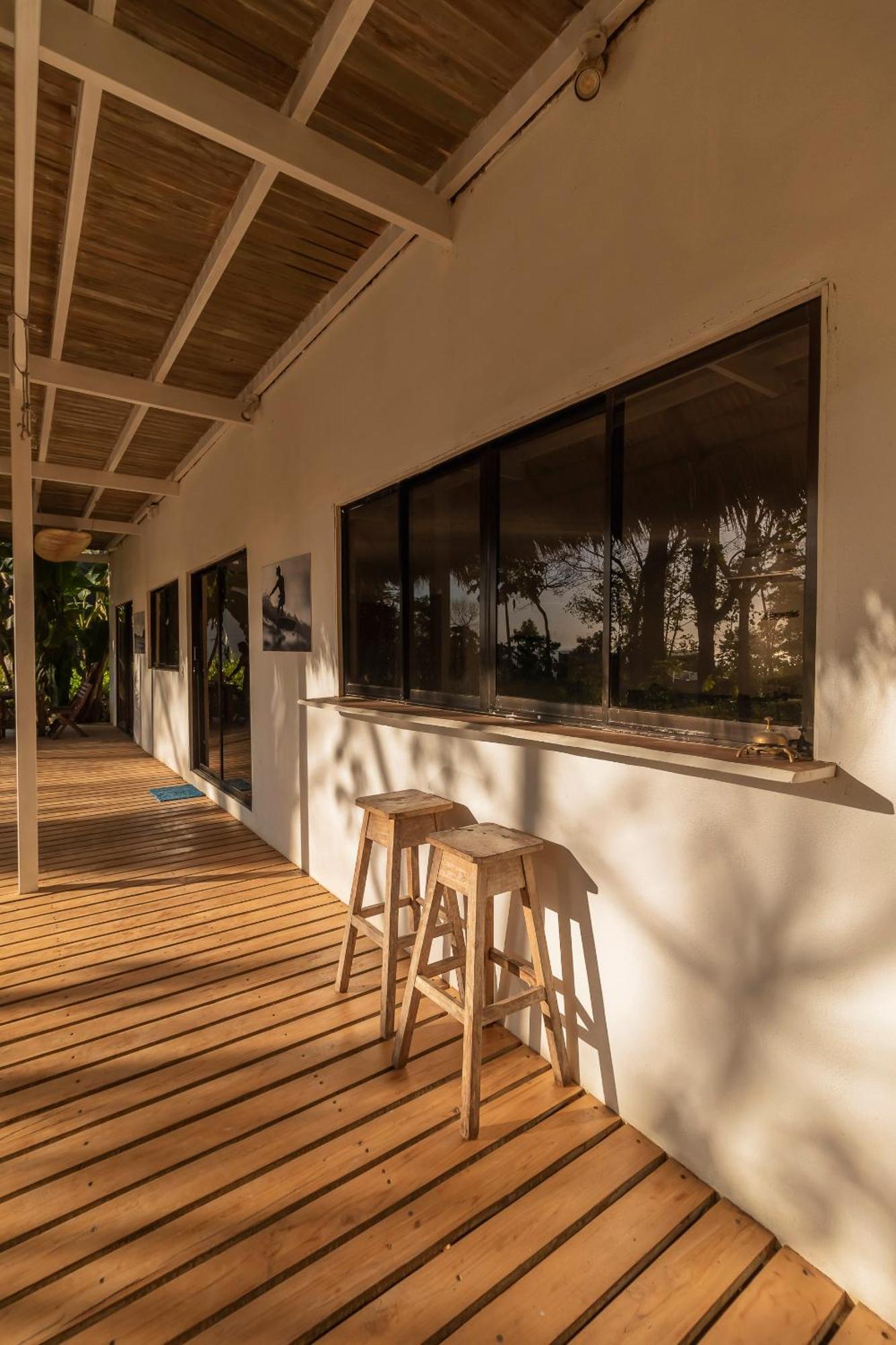 La Sana Surf Hotel, New Management, Few Mn Drive To The Beach Playa Santa Teresa  Exterior photo
