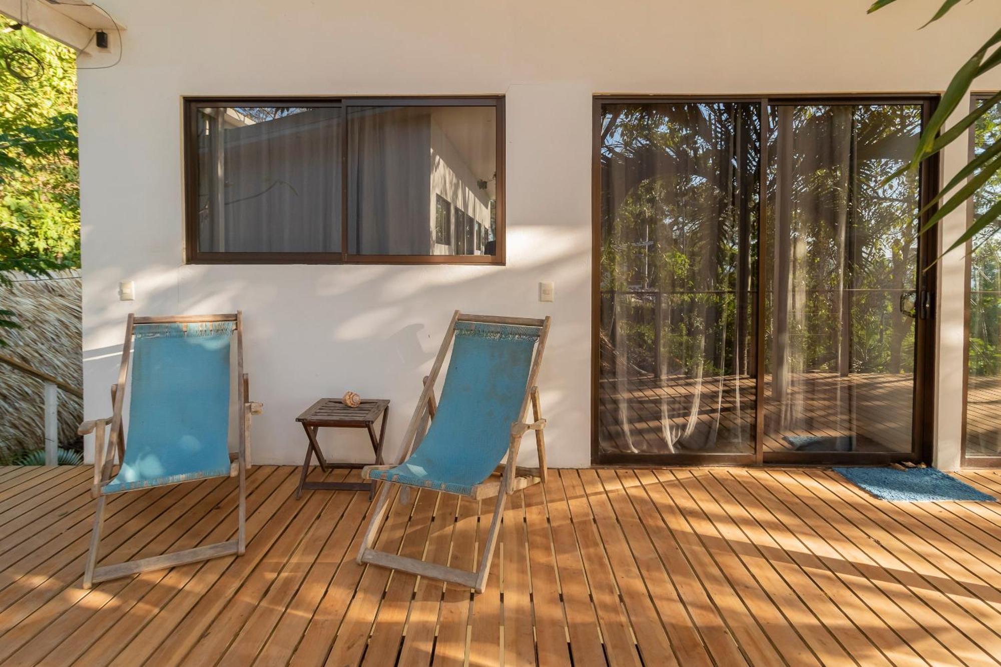 La Sana Surf Hotel, New Management, Few Mn Drive To The Beach Playa Santa Teresa  Exterior photo