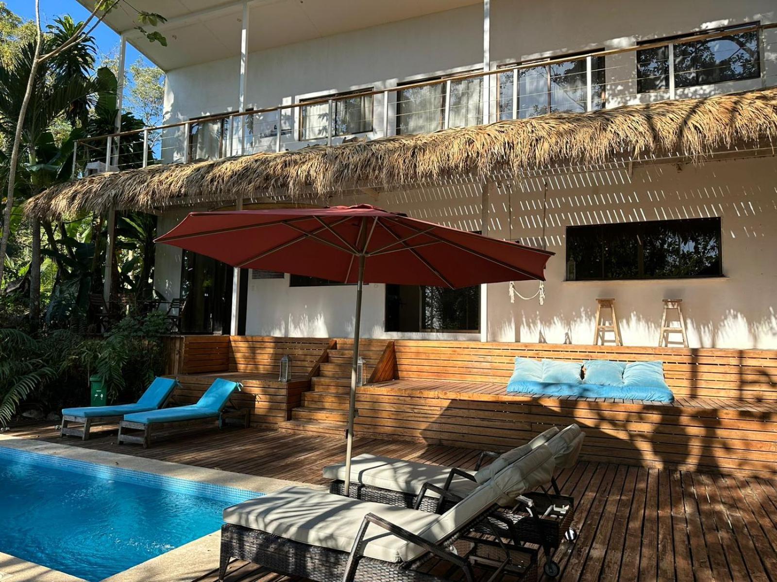 La Sana Surf Hotel, New Management, Few Mn Drive To The Beach Playa Santa Teresa  Exterior photo